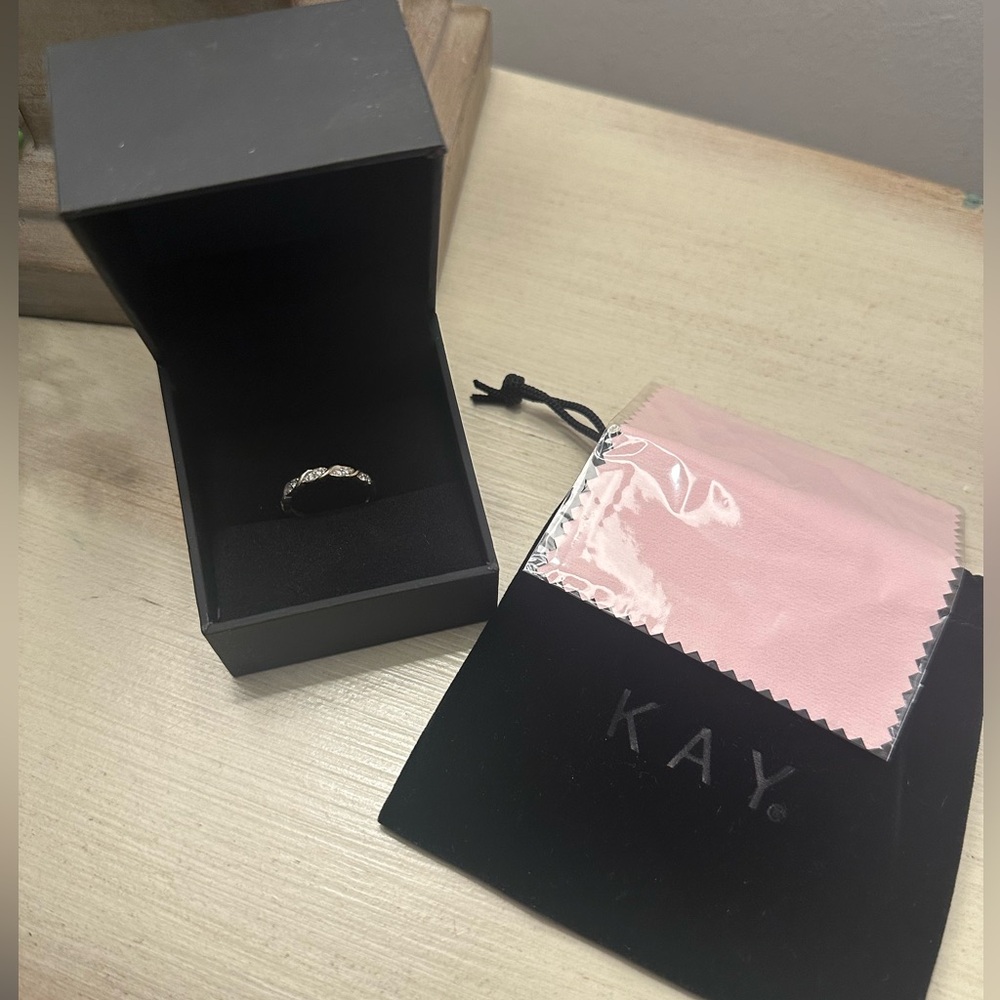 Kay Jewelers 1/6th Ct. Diamonds with 10K Yellow Gold Anniversary Band Ring